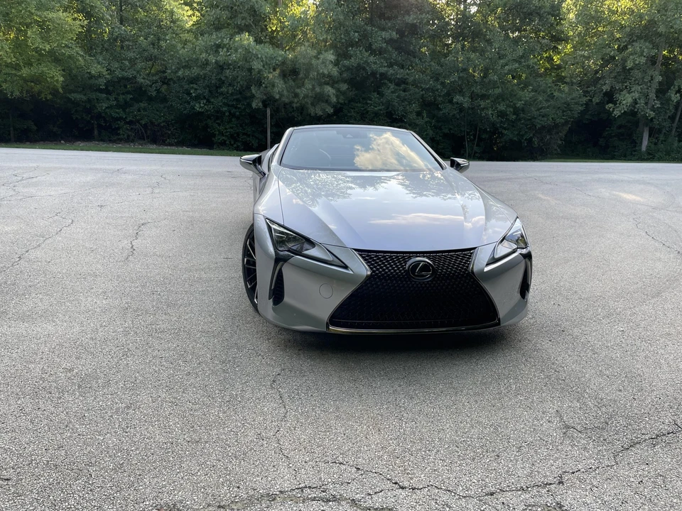 2022 Lexus LC - Image 13 of 31