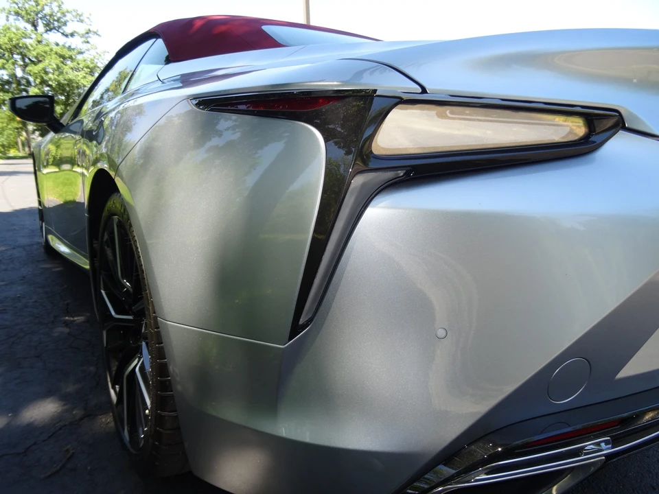 2022 Lexus LC - Image 30 of 31