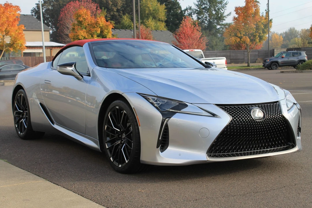 2022 Lexus LC - Image 2 of 31