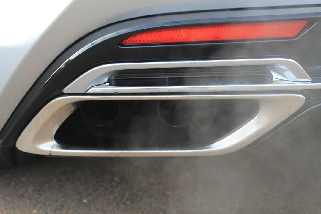 2022 Lexus LC - Image 28 of 31