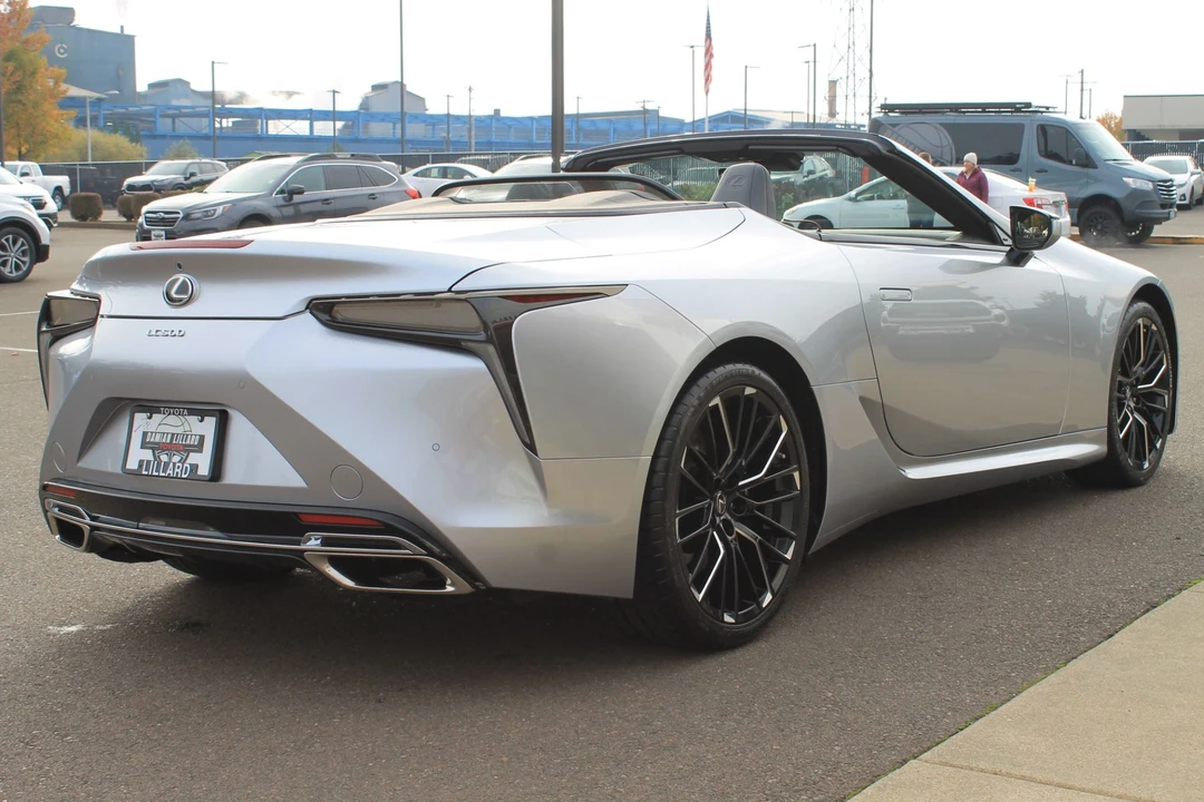 2022 Lexus LC - Image 15 of 31