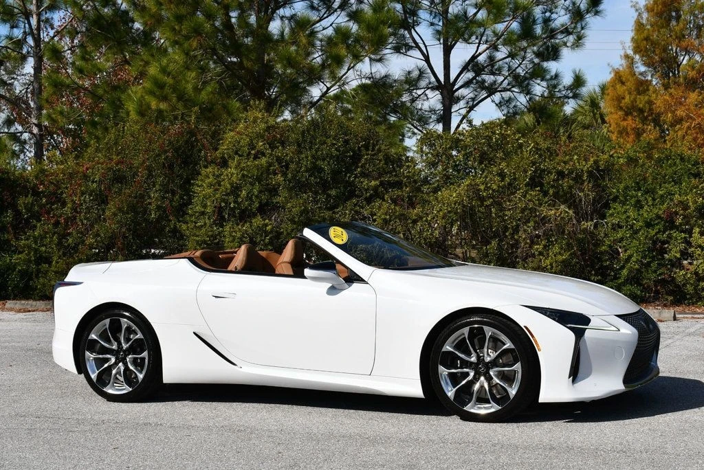 2022 Lexus LC - Image 8 of 21