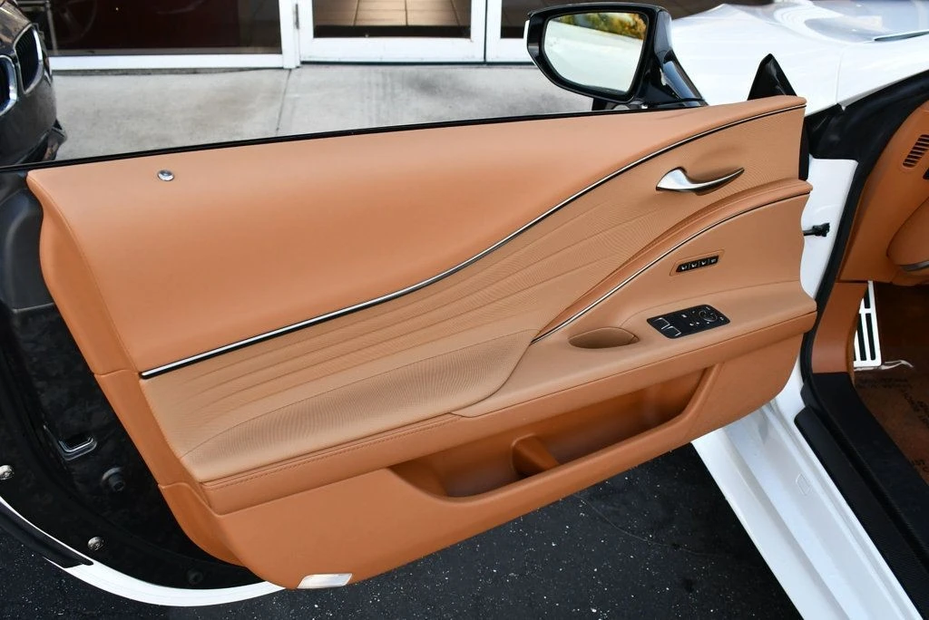 2022 Lexus LC - Image 11 of 21