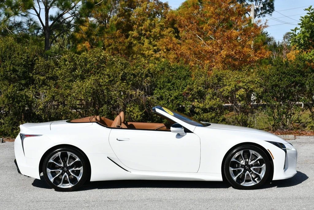 2022 Lexus LC - Image 7 of 21