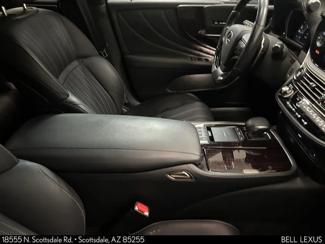 2022 Lexus LS 5th Gen - Image 12 of 20