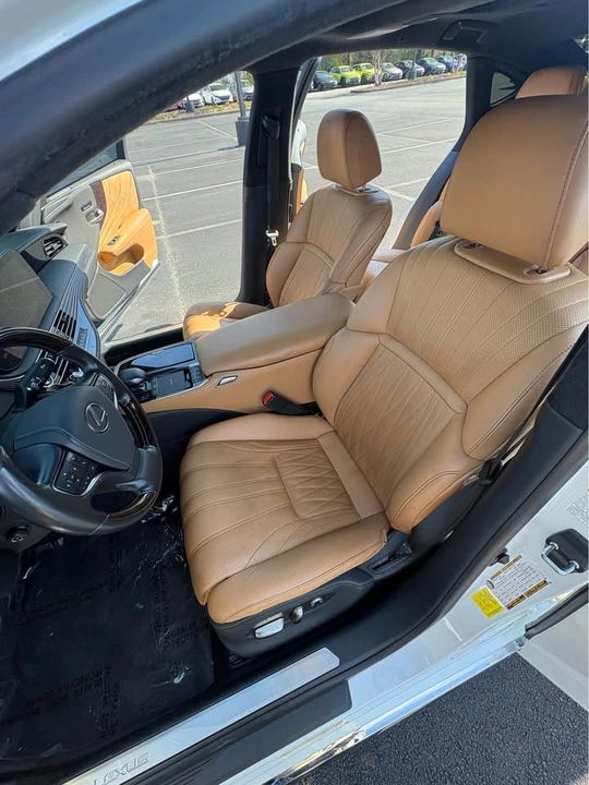 2022 Lexus LS 5th Gen - Image 3 of 4