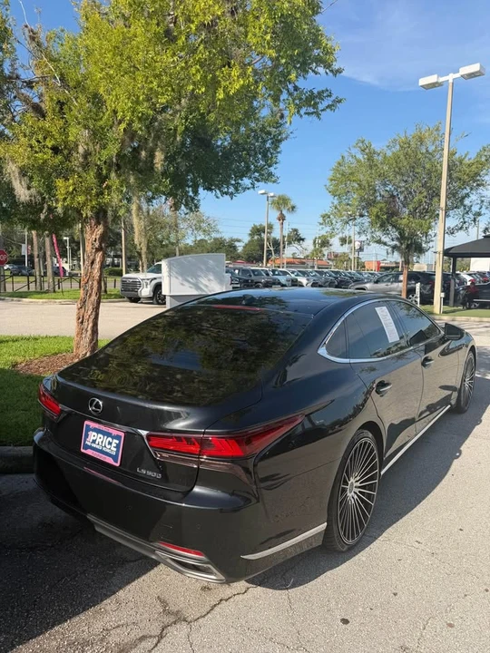 2022 Lexus LS 5th Gen - Image 4 of 14