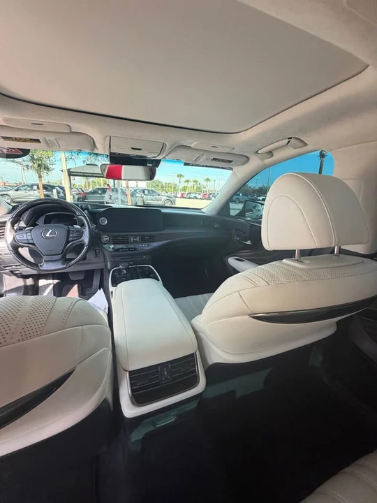 2022 Lexus LS 5th Gen - Image 14 of 14