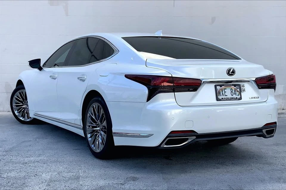 2022 Lexus LS 5th Gen - Image 4 of 20