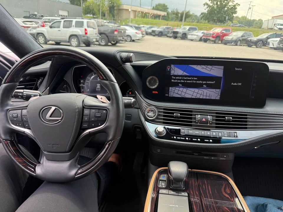 2022 Lexus LS 5th Gen - Image 6 of 11