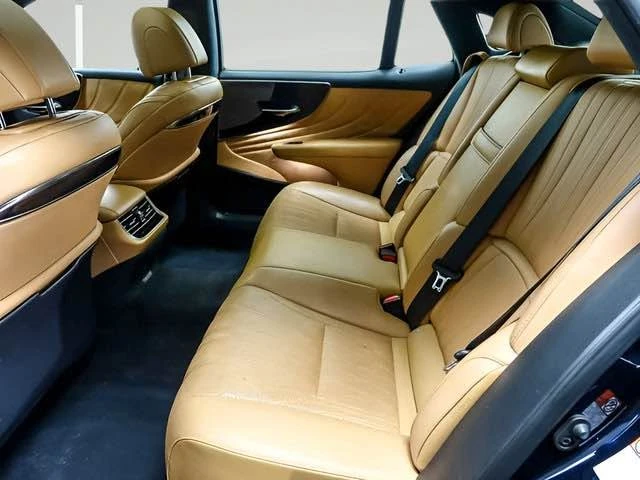 2022 Lexus LS 5th Gen - Image 6 of 17