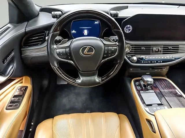 2022 Lexus LS 5th Gen - Image 8 of 17