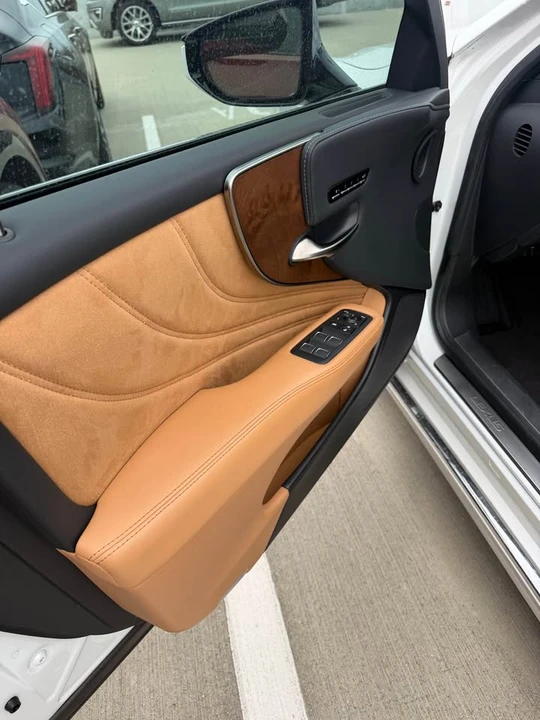 2022 Lexus LS 5th Gen - Image 2 of 7