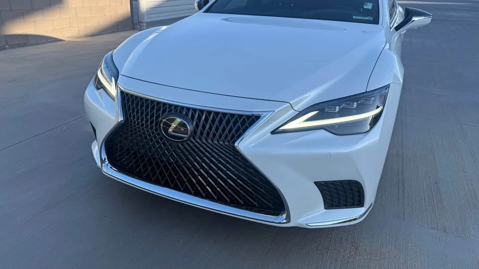 2022 Lexus LS 5th Gen - Image 2 of 15