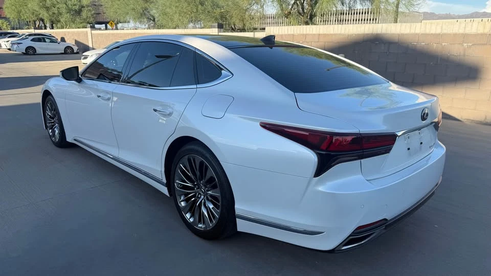 2022 Lexus LS 5th Gen - Image 4 of 15