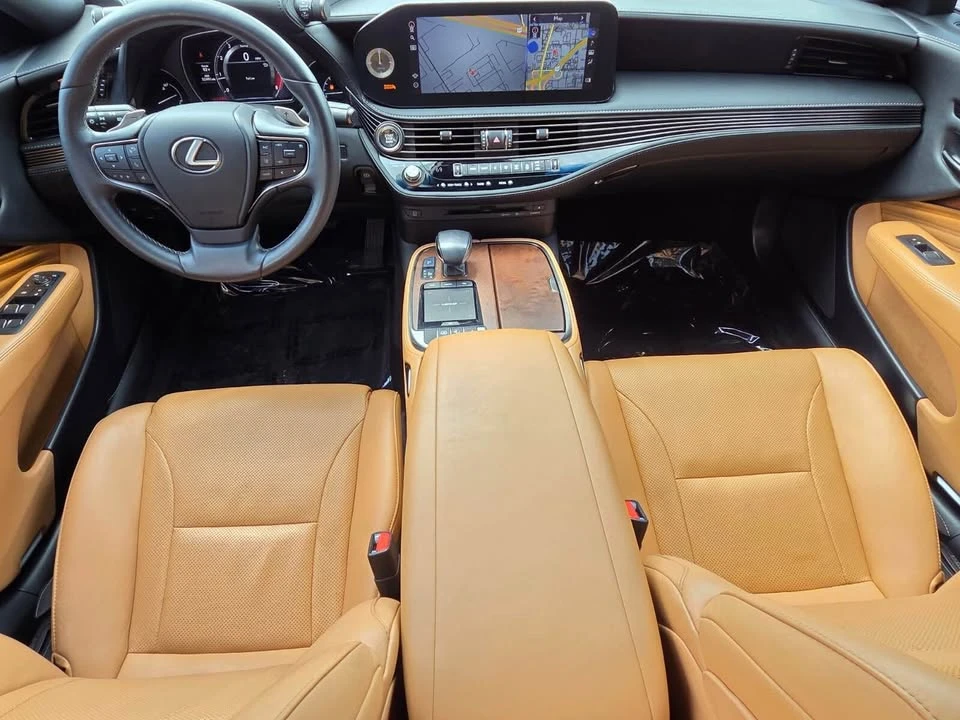 2022 Lexus LS 5th Gen - Image 9 of 10
