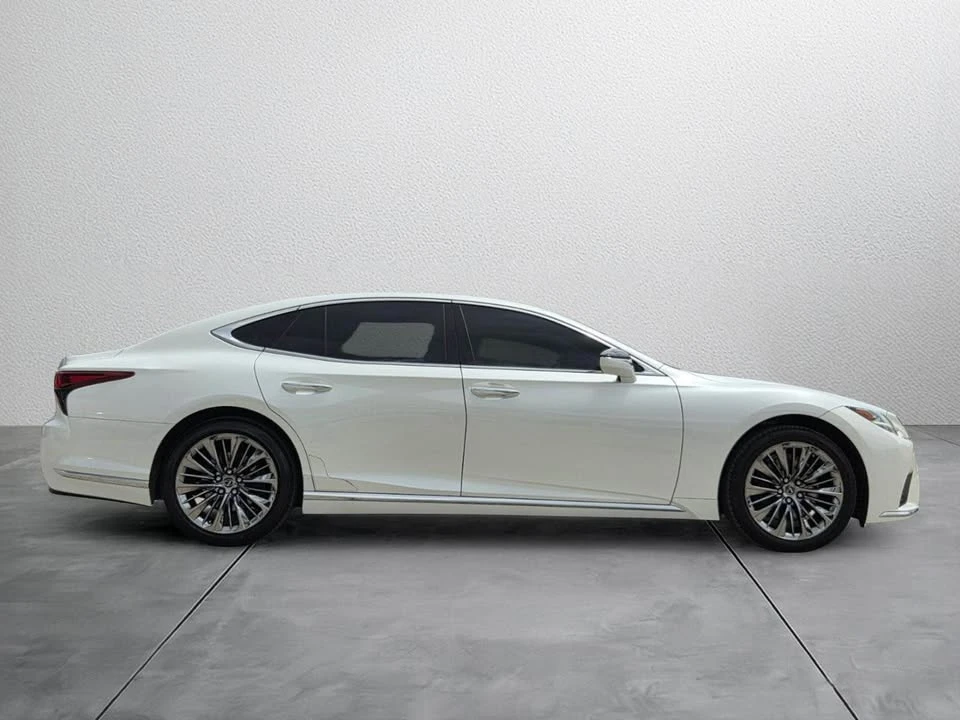 2022 Lexus LS 5th Gen - Image 2 of 10