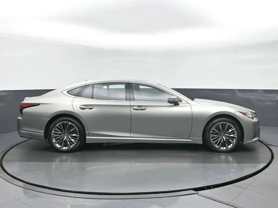 2022 Lexus LS 5th Gen - Image 2 of 20