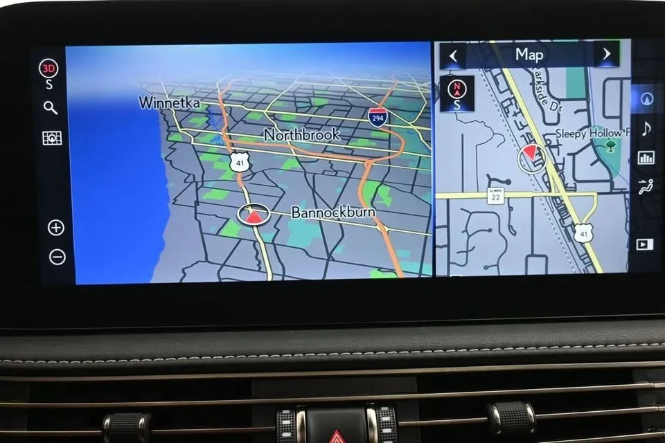 2022 Lexus LS 5th Gen - Image 14 of 20
