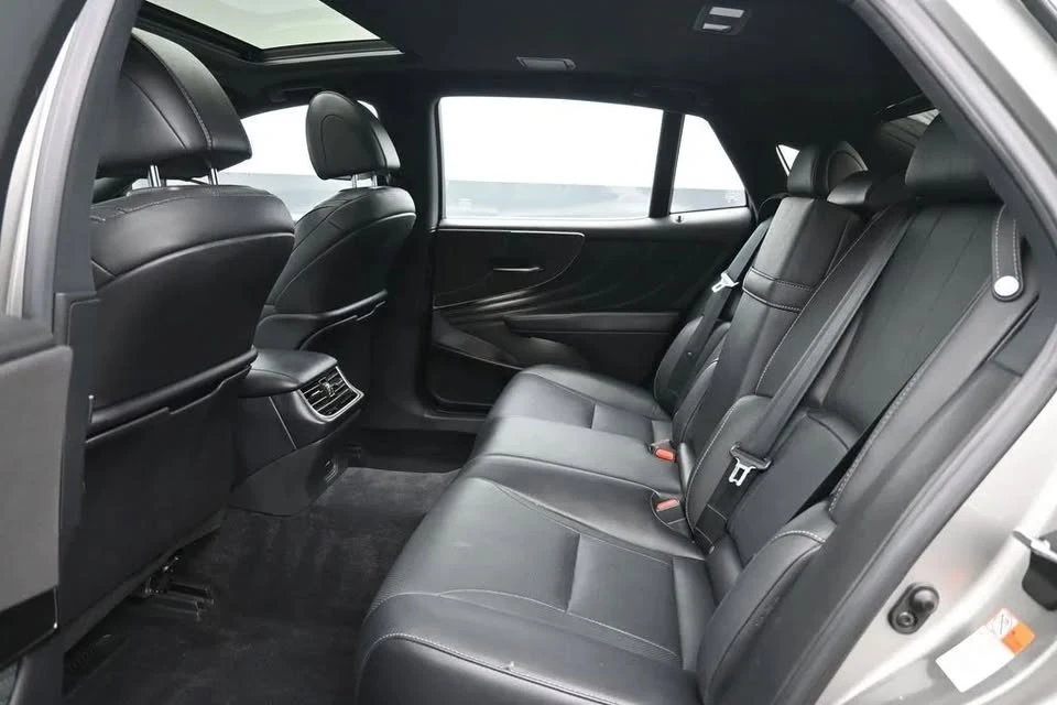 2022 Lexus LS 5th Gen - Image 20 of 20