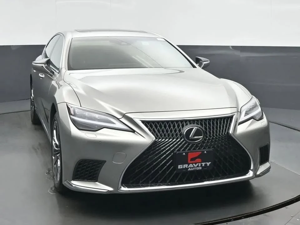 2022 Lexus LS 5th Gen - Image 8 of 20