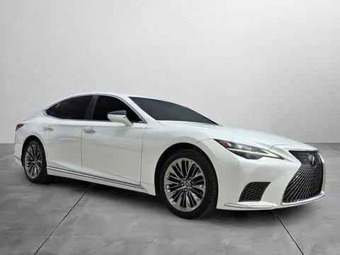 2022 Lexus LS