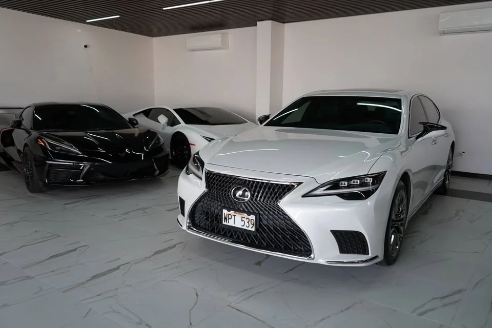 2022 Lexus LS 5th Gen - Image 19 of 20