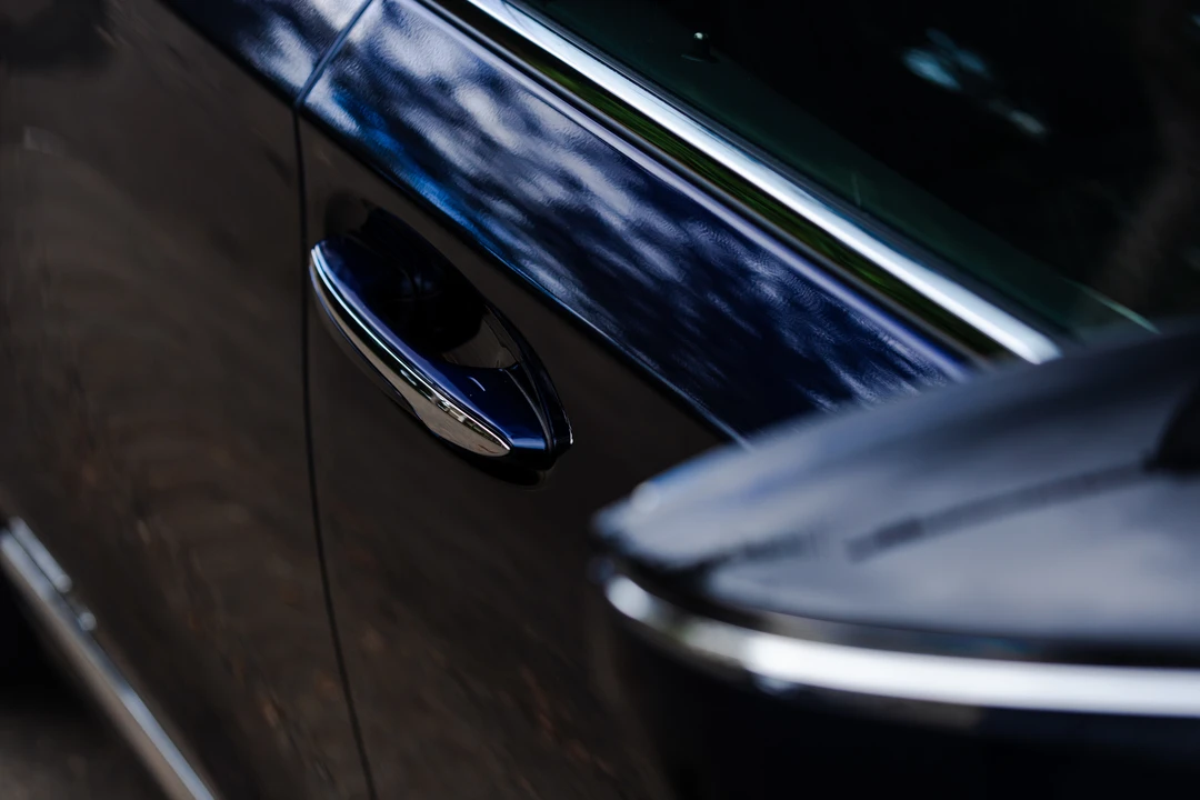 2022 Lexus LS 5th Gen - Image 20 of 31