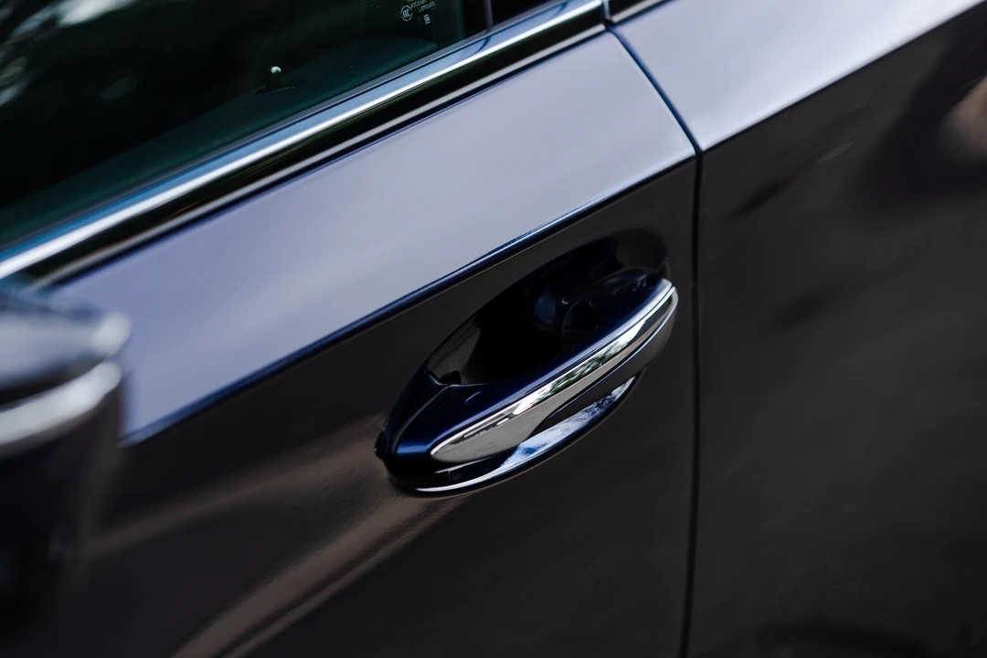 2022 Lexus LS 5th Gen - Image 24 of 31