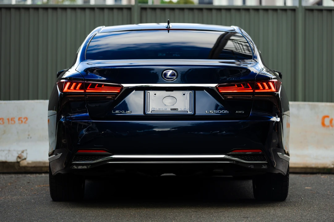 2022 Lexus LS 5th Gen - Image 6 of 31