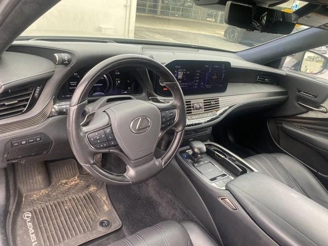 2022 Lexus LS 5th Gen - Image 8 of 17
