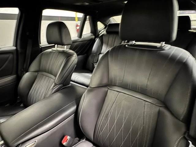 2022 Lexus LS 5th Gen - Image 25 of 31