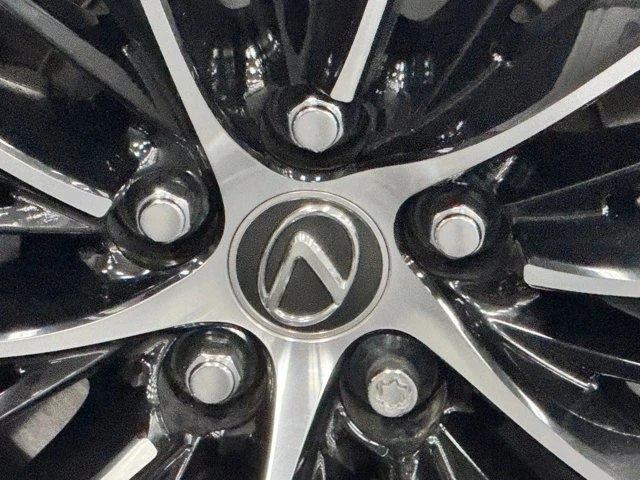 2022 Lexus LS 5th Gen - Image 18 of 31