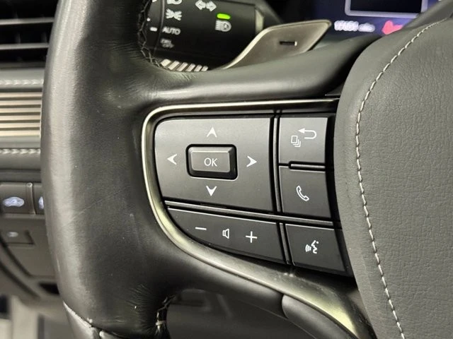 2022 Lexus LS 5th Gen - Image 28 of 31