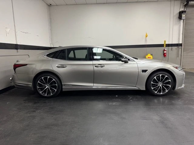 2022 Lexus LS 5th Gen - Image 5 of 31