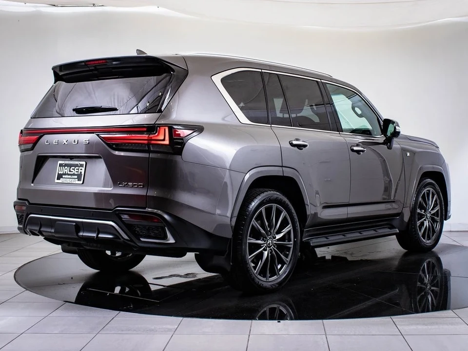 2022 Lexus LX 4th Gen - Image 10 of 21