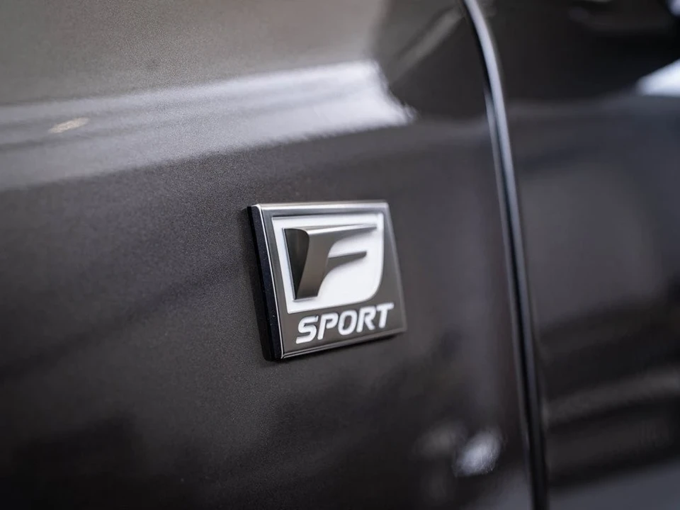 2022 Lexus LX 4th Gen - Image 16 of 21
