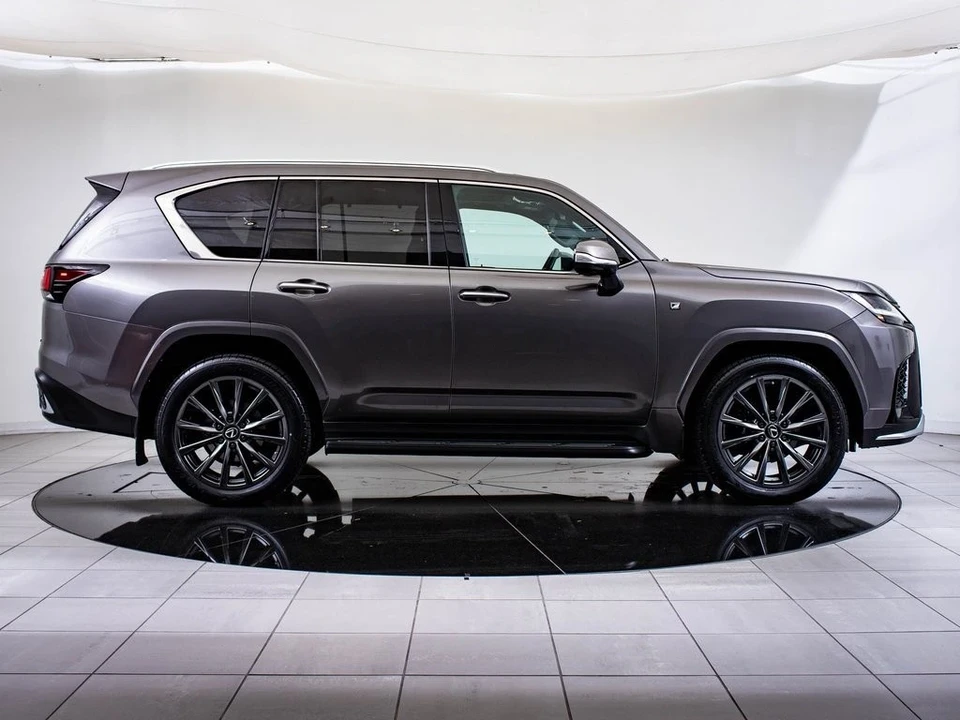 2022 Lexus LX 4th Gen - Image 11 of 21
