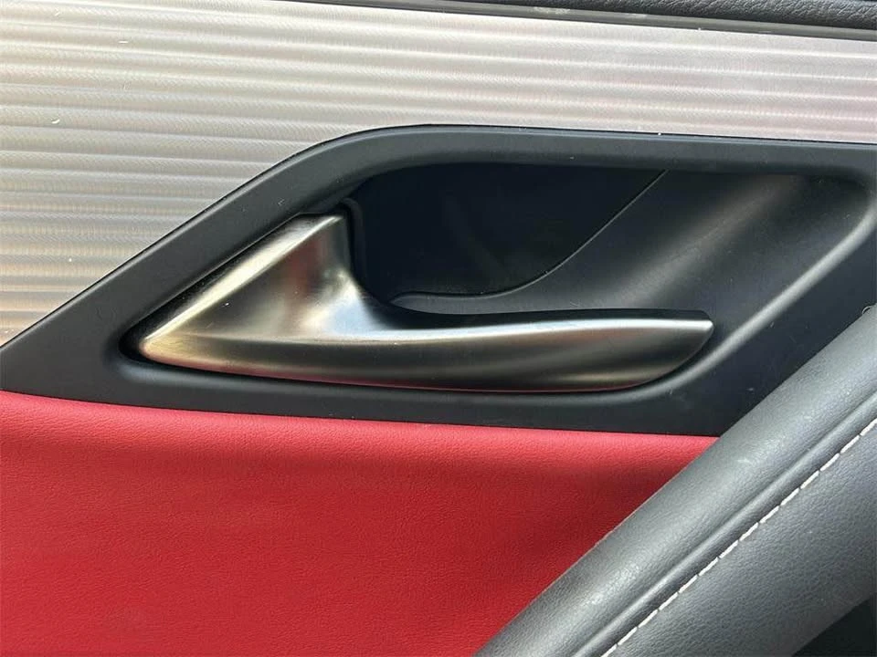 2022 Lexus LX 4th Gen - Image 5 of 14