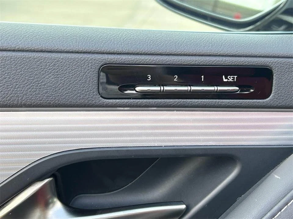 2022 Lexus LX 4th Gen - Image 11 of 14