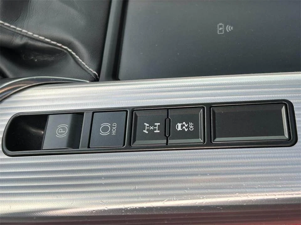 2022 Lexus LX 4th Gen - Image 6 of 14