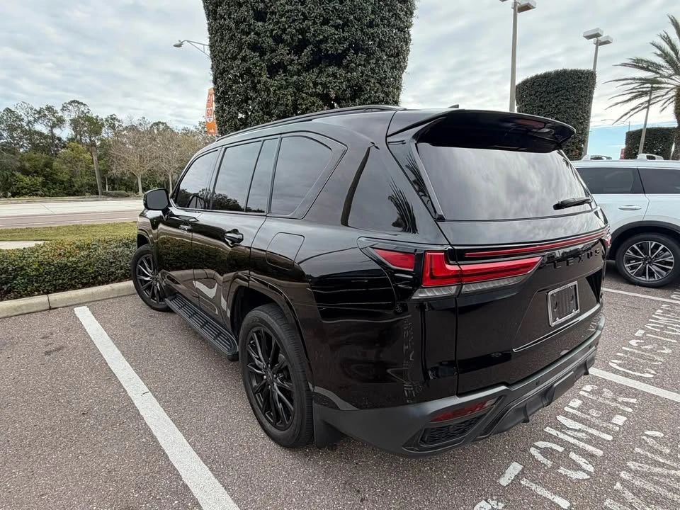 2022 Lexus LX 4th Gen - Image 5 of 8