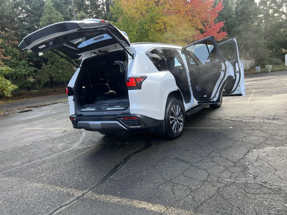 2022 Lexus LX 4th Gen - Image 31 of 31