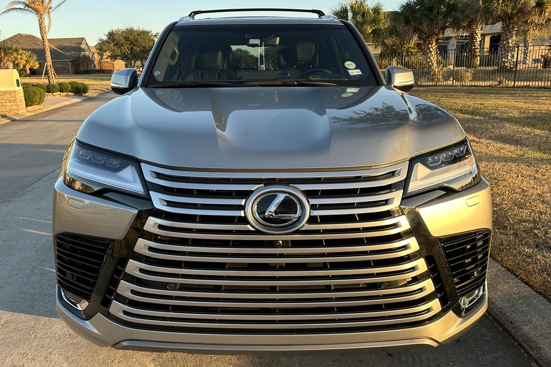 2022 Lexus LX 4th Gen - Image 2 of 31