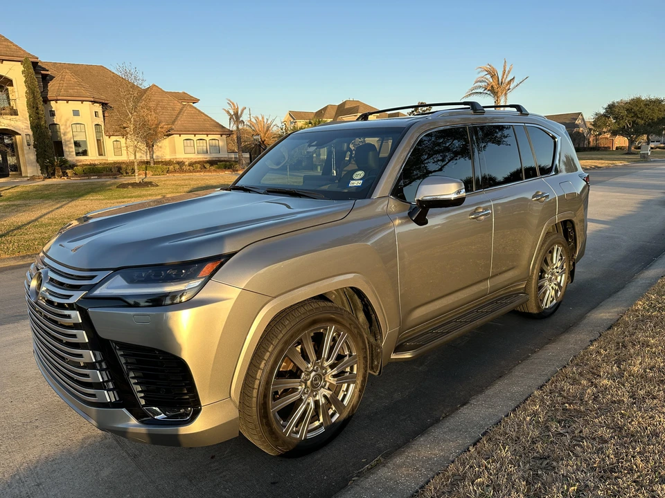 2022 Lexus LX 4th Gen - Image 10 of 31
