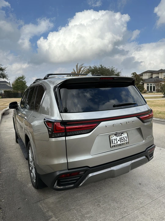 2022 Lexus LX 4th Gen - Image 20 of 31