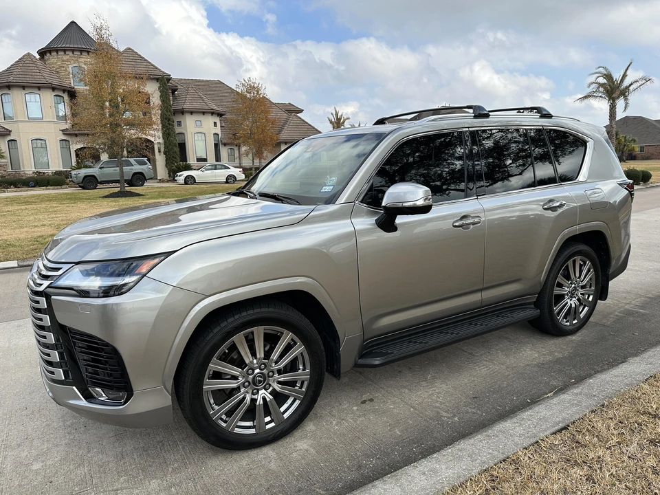 2022 Lexus LX 4th Gen - Image 12 of 31