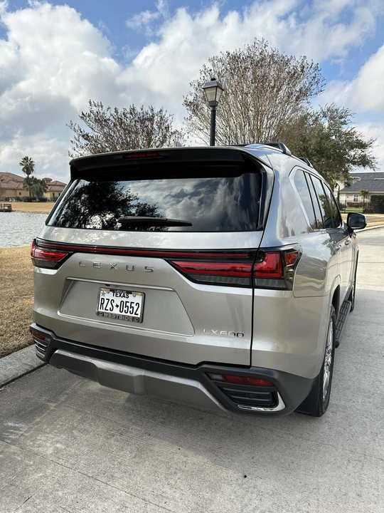 2022 Lexus LX 4th Gen - Image 22 of 31