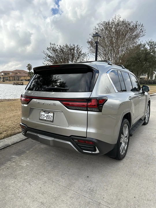 2022 Lexus LX 4th Gen - Image 24 of 31