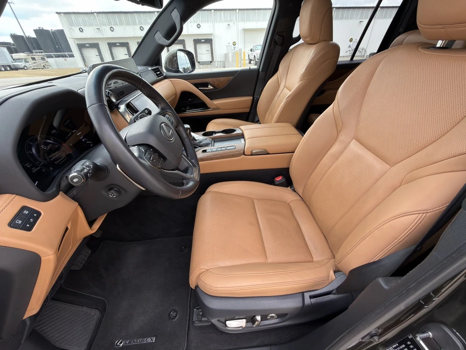 2022 Lexus LX 4th Gen - Image 15 of 21